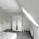 Moderne Im Herzen Von Elspe 레네슈타트