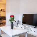 Moderne Im Herzen Von Elspe 레네슈타트